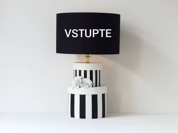 cernobila stolni lampa kamelie chanel pruhovana cerne stinidlo